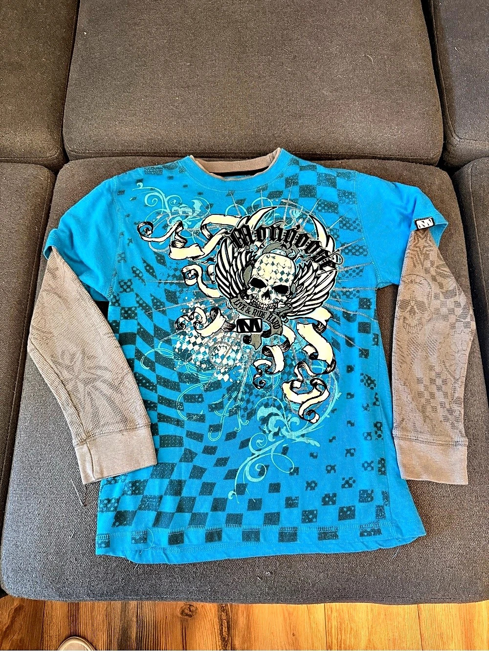 MongOOSE Graphic Long Sleeve Tee in Blue & Gray